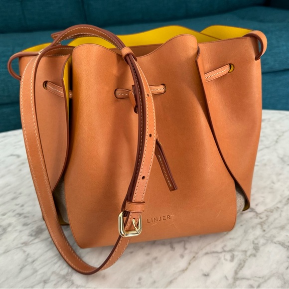 Linjer Handbags - EUC Linjer “The Tulip Bag” in Yellow/Natural